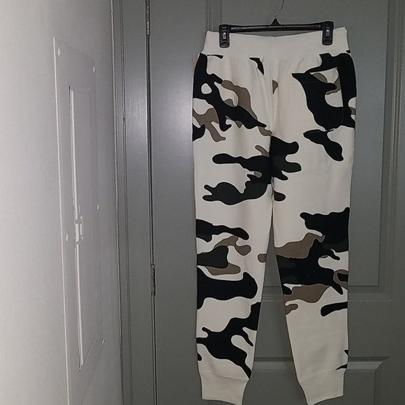 Champion Reverse Weave Camo Joggers - Picture 4 of 8